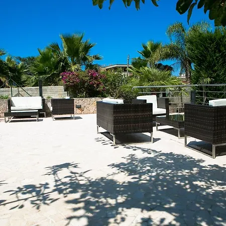 Albertina Exclusive 4* Parabita